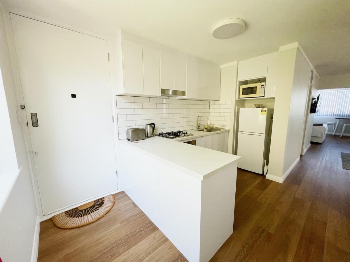 Studio 101 - First Floor Fremantle Studio Apartment ภายนอก รูปภาพ