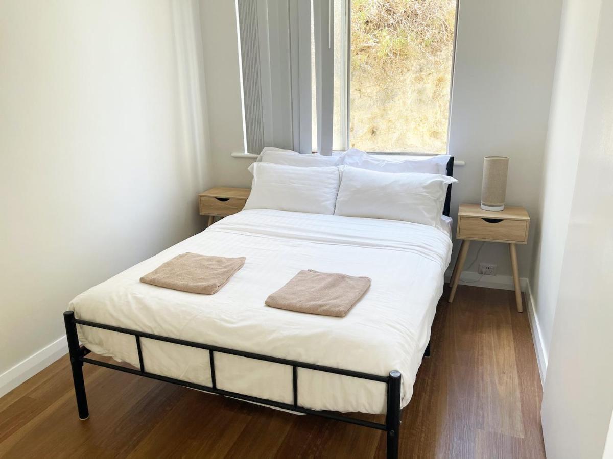 Studio 101 - First Floor Fremantle Studio Apartment ภายนอก รูปภาพ