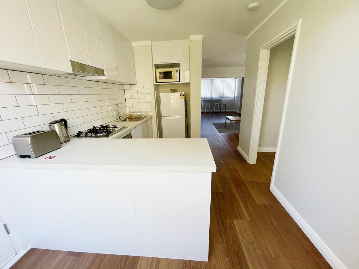 Studio 101 - First Floor Fremantle Studio Apartment ภายนอก รูปภาพ